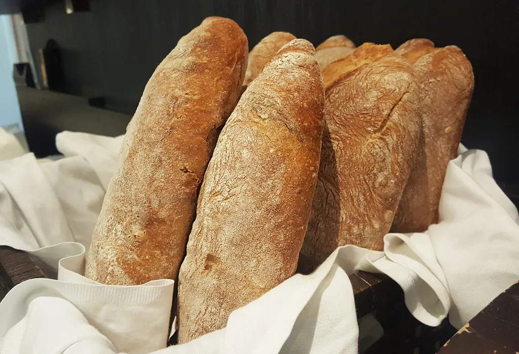 Hausgebackenes Brot – wie der Pizzateig aus eigener Herstellung